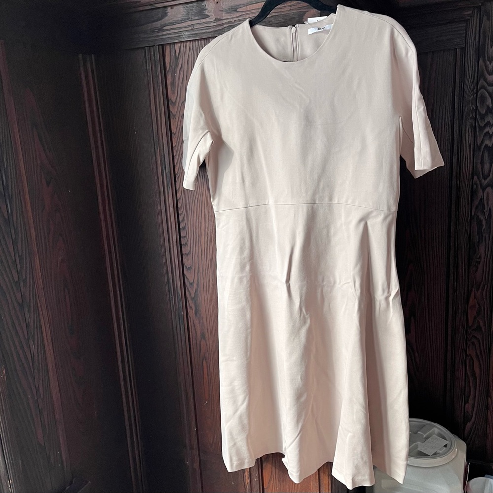 Uniqlo Natural color Midi Dress